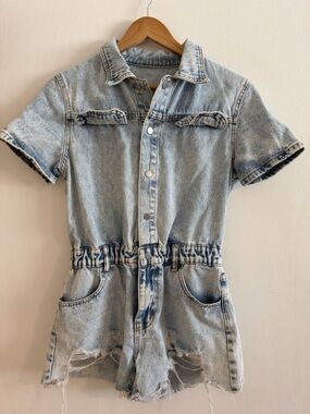 Womens Light Wash Denim Romper - Light Blue